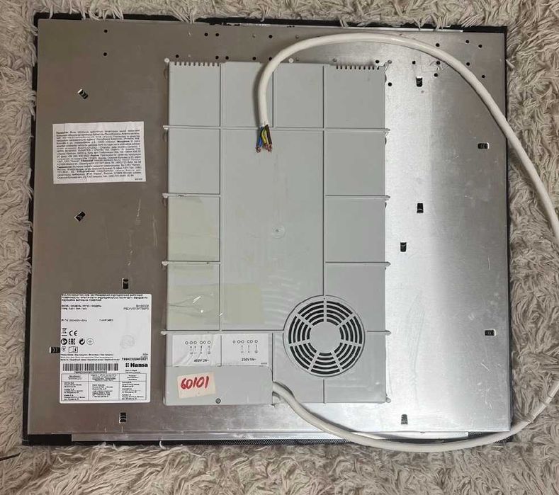 Індукційна варильна поверхня Hansa BHI68308.