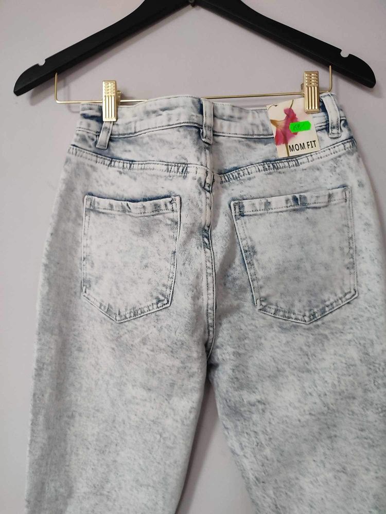 Damskie jeansy jasnoniebieskie,z dziurami,wysoki stan,W.Log mom fit, M