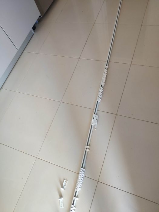 AGORA €10 Varão EXTENSÍVEL para cortinados até 395cm
