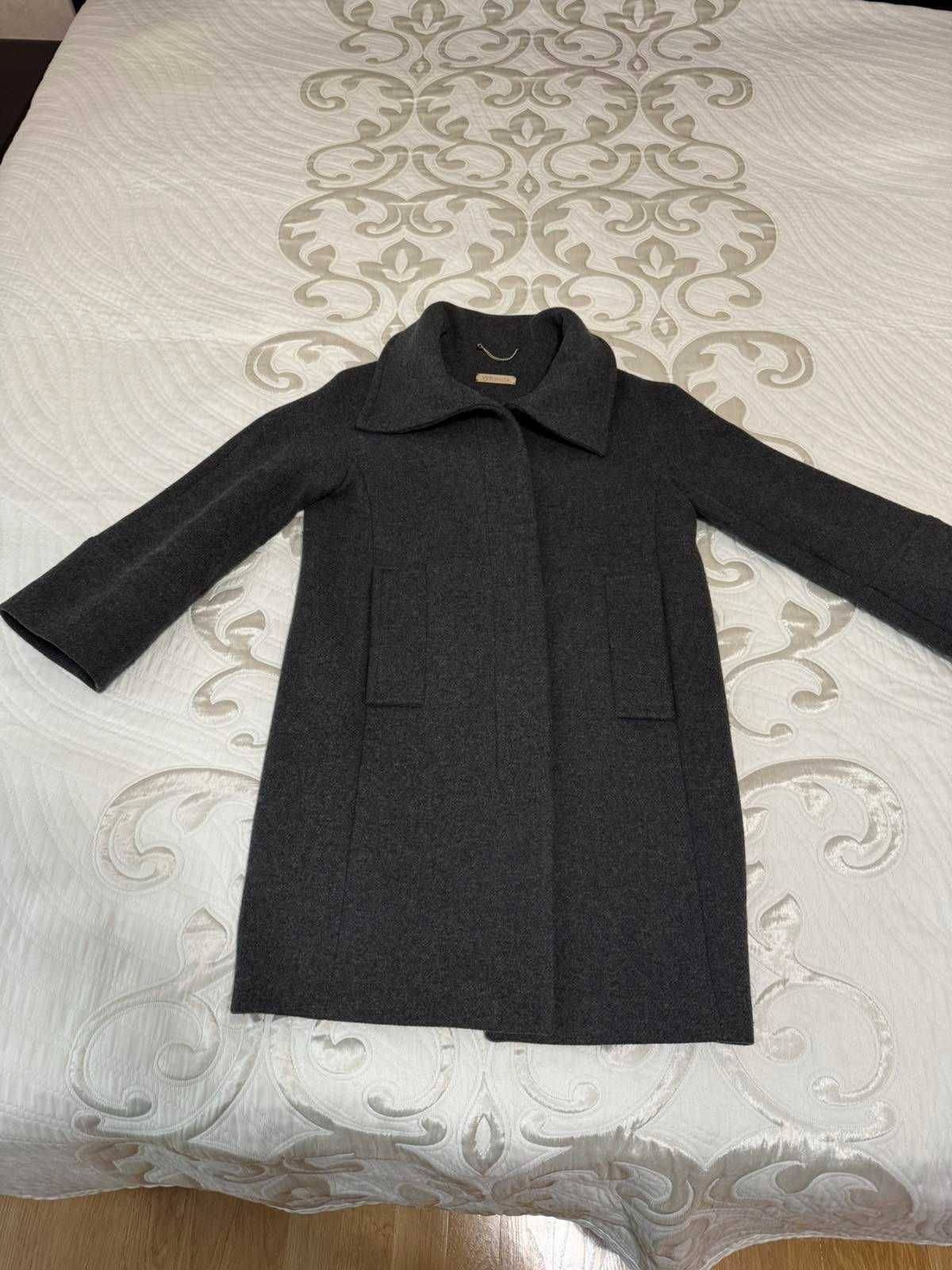 Пальто Massimo Dutti