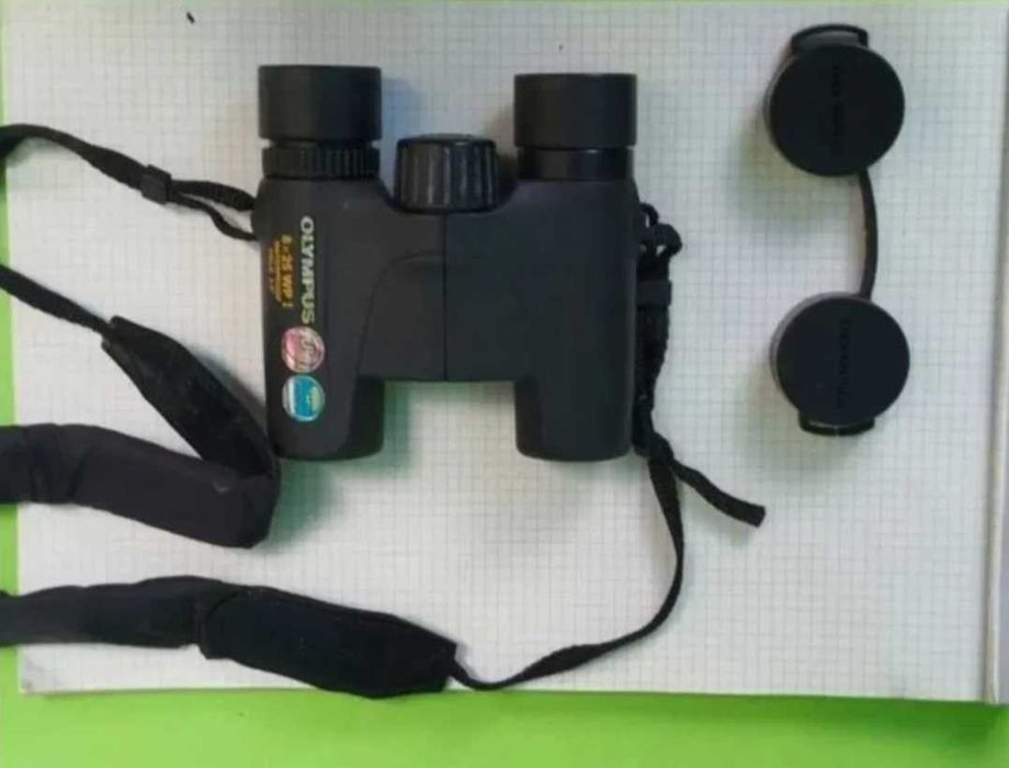 Рідкісний бінокль Olympus WP-1 8x25 відмінний стан.