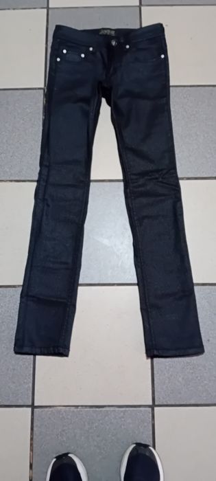 Vendo varias calças de menina xs....12 anos