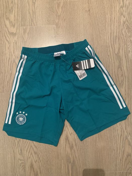 Шорти adidas оригінал