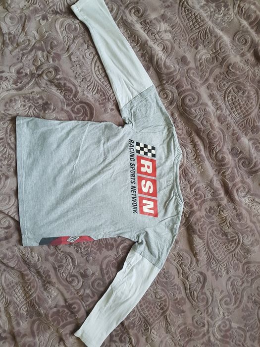 Szara bluzka z autem z Zygzak Mcquuen z Auta,Cars 122-128