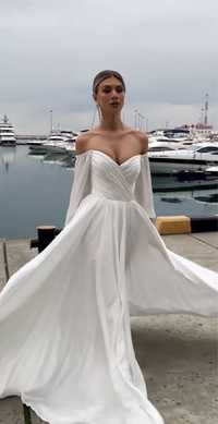 Весільна, святкова біла сукня xs