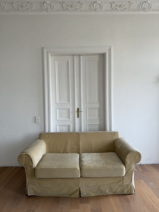 Velvet Sofa - rozkładana kanapa z weluru