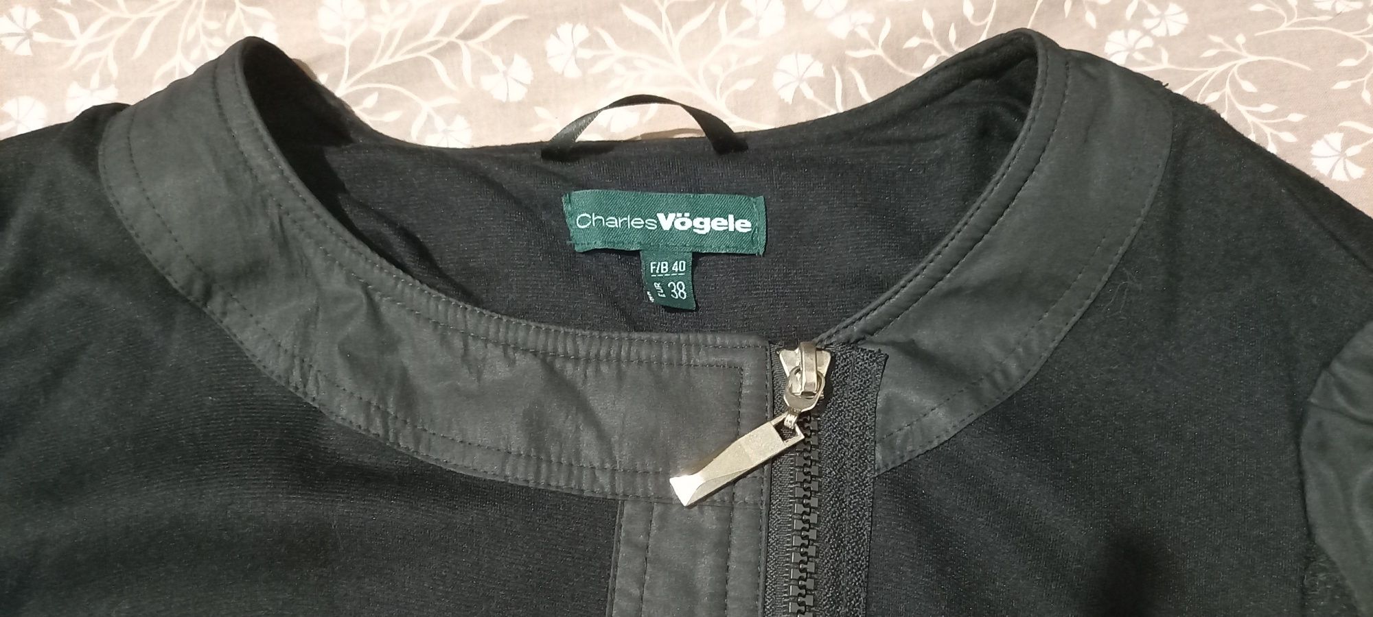 Чорна куртка накидка жіноча бренд: Charles Vögele