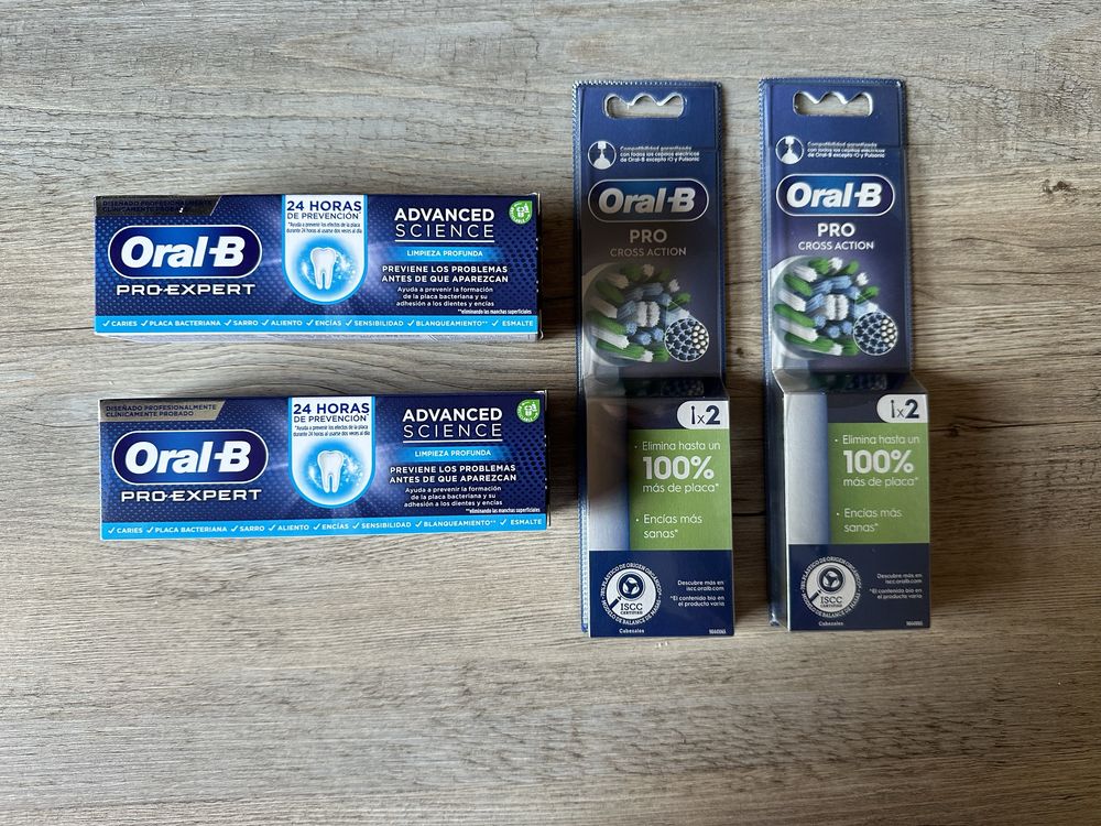 Kit de recargas e pasta de dentes oral B