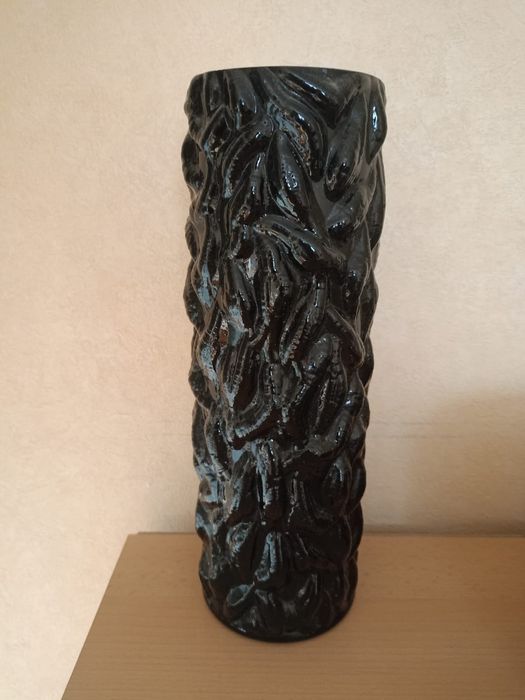 Kolekcjonerski wazon "Pieniek" czarny Eryka Trzewik Drost unikat