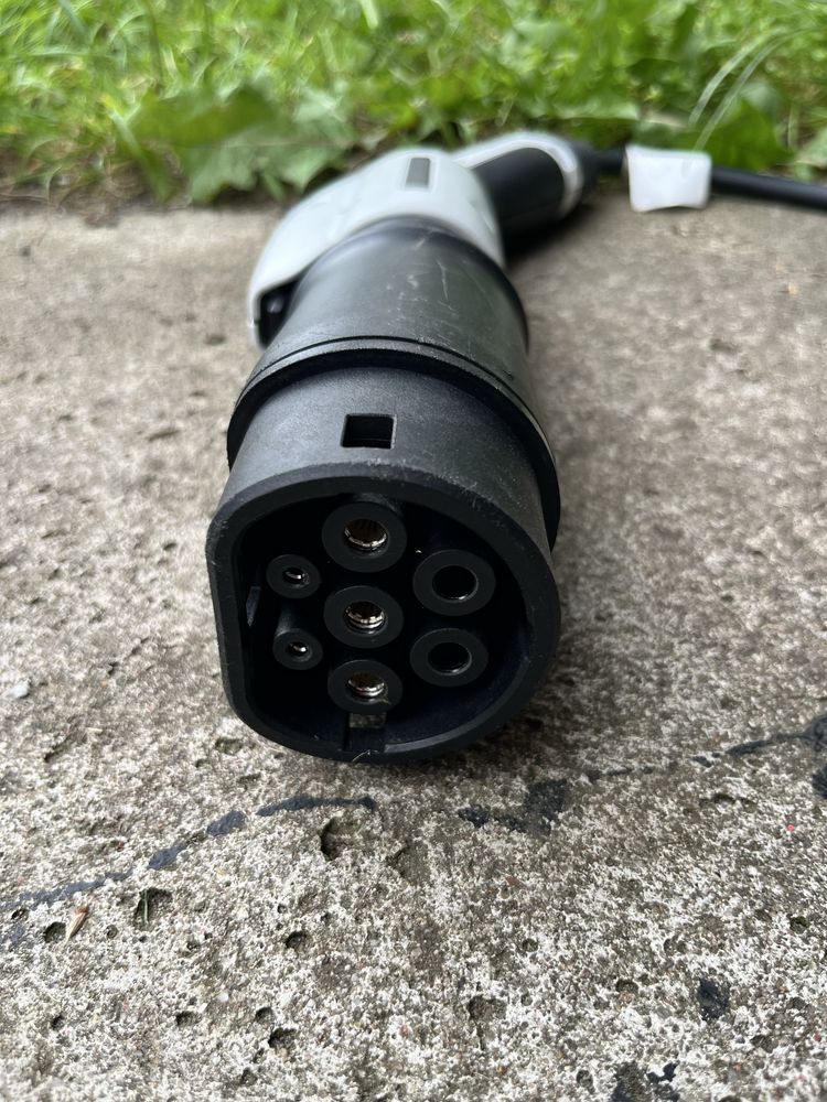 Adapter, przejściówka do ładowania elektryków typ 1 na typ 2