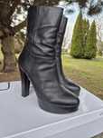 Botki damskie Guess  rozmiar 39