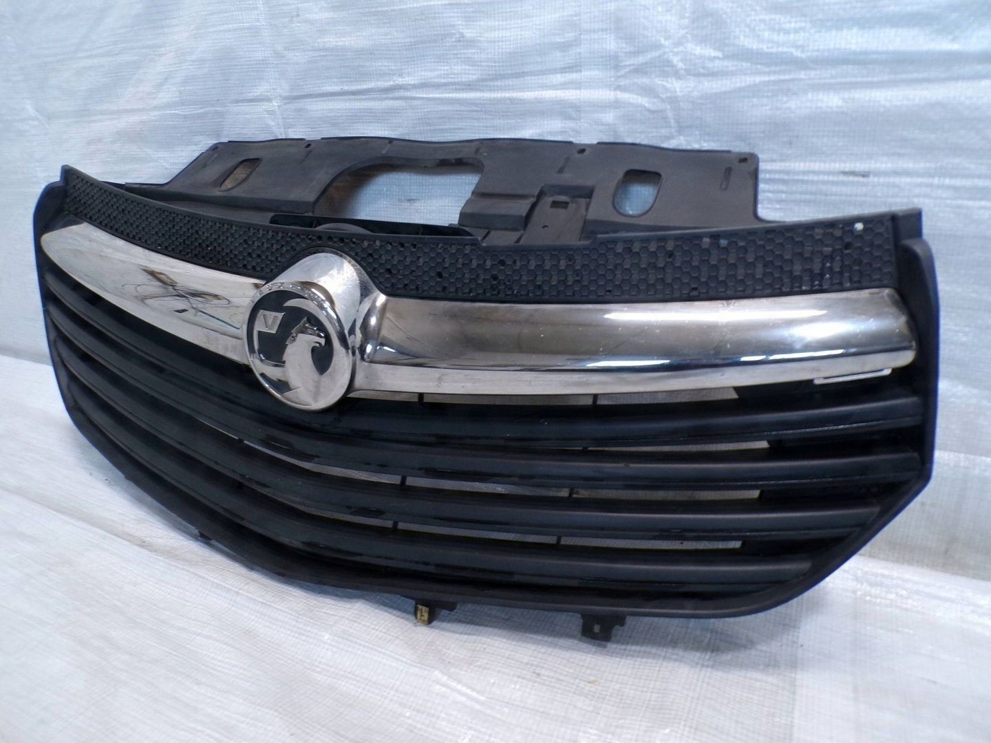 GRILL ATRAPA OPEL VIVARO B 93452300