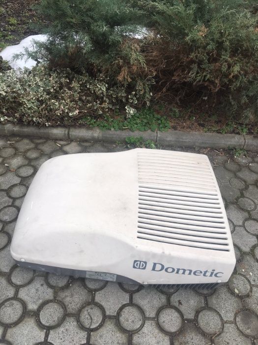 Накрышный кондиционер с панелью распределения воздуха Dometic FreshJet