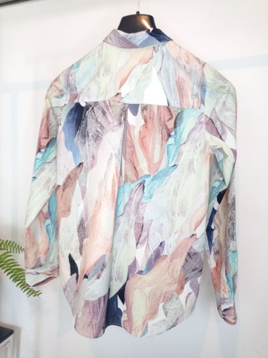 Блуза з модним принтом