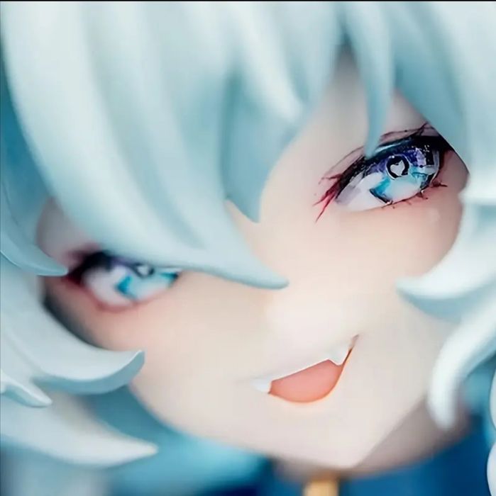 Повноцінна фігурка аниме из ПВХ