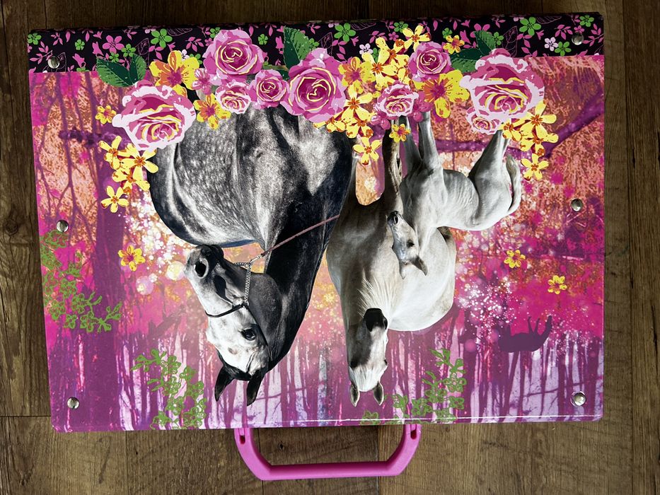 Teczka szkolna konie