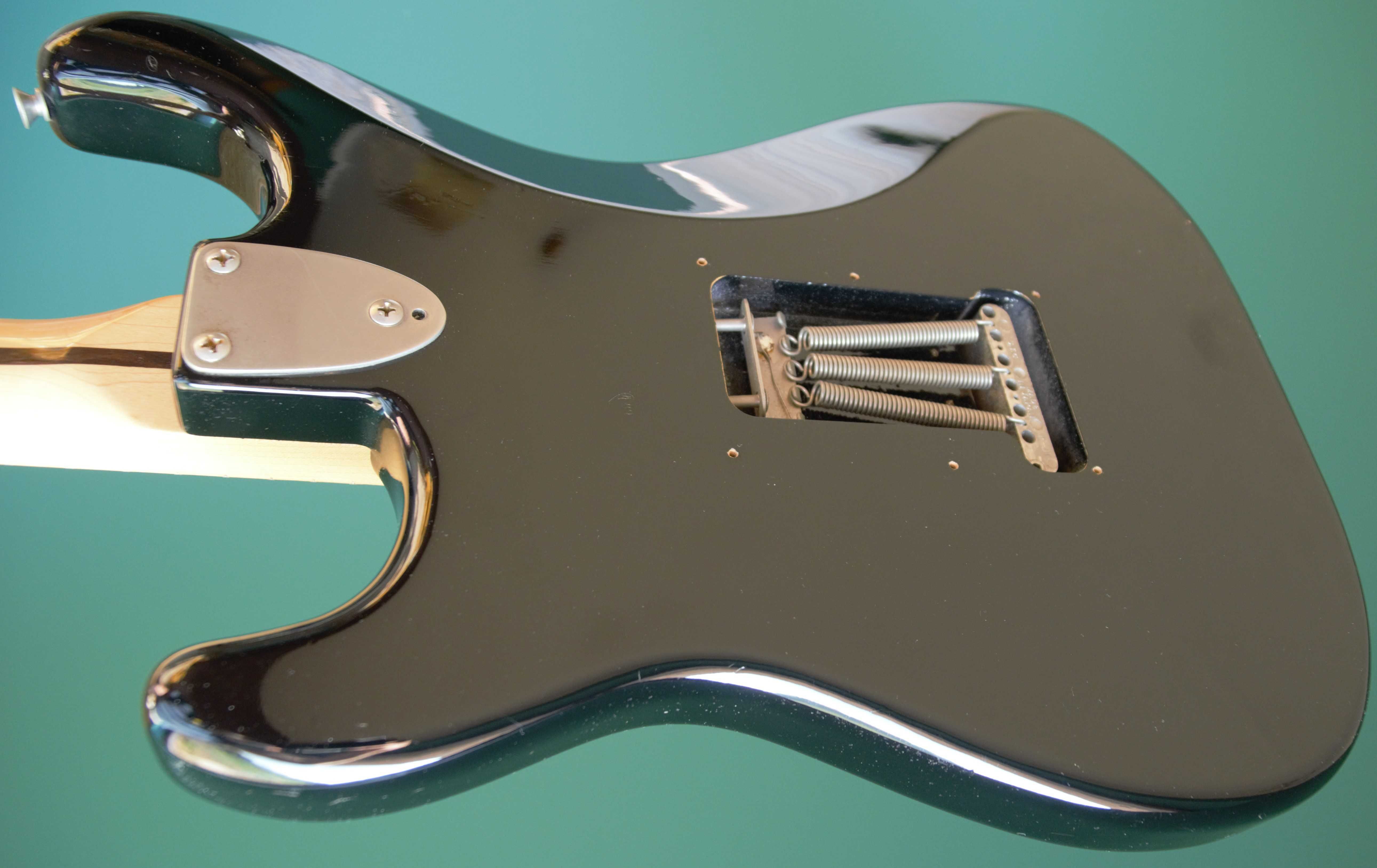 Stratocaster Fernandes (kamienne logo) 1979 rok