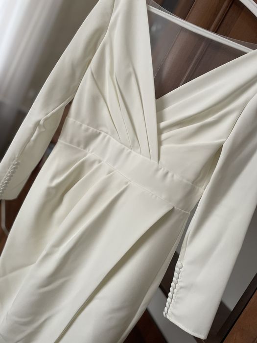 Продам весільну сукню