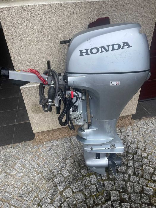 Sprzedam silnik zaburtowy Honda BF20D