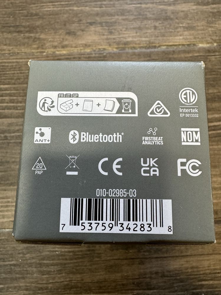 Garmin VivoacTIVE 6 новий