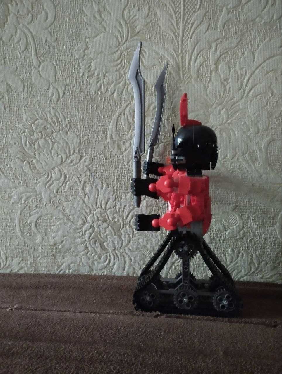 Робот з лего ніндзяго