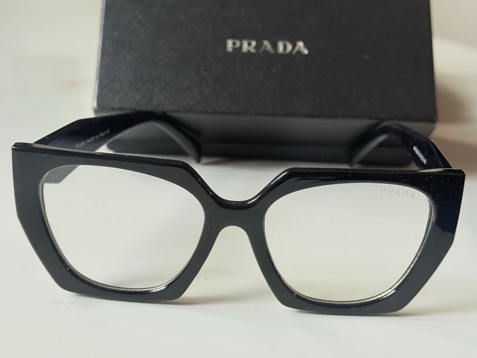 Prada pprawki korekcyjne