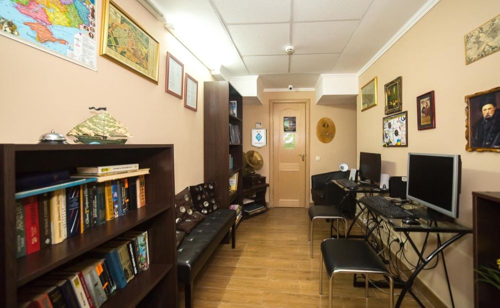 Здам хостел Койко-місце Центр Метро Хрещатик та Майдан Незалежності-10-555.biz.ua