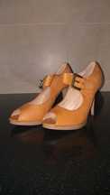 Sapatos de senhora novos n° 41