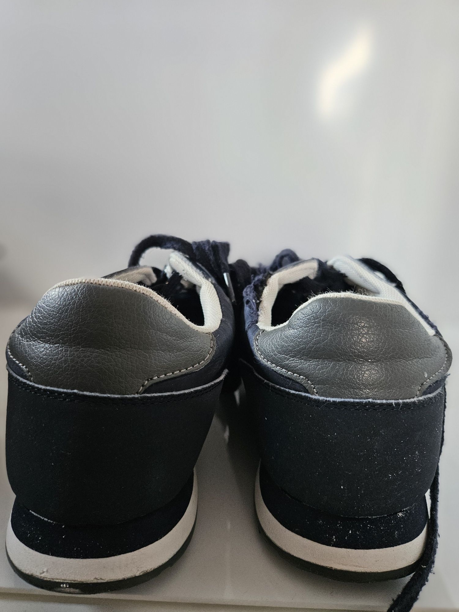 Guess buty męskie oryginalne rozmiar 44 stan db szybka wysyłka olx