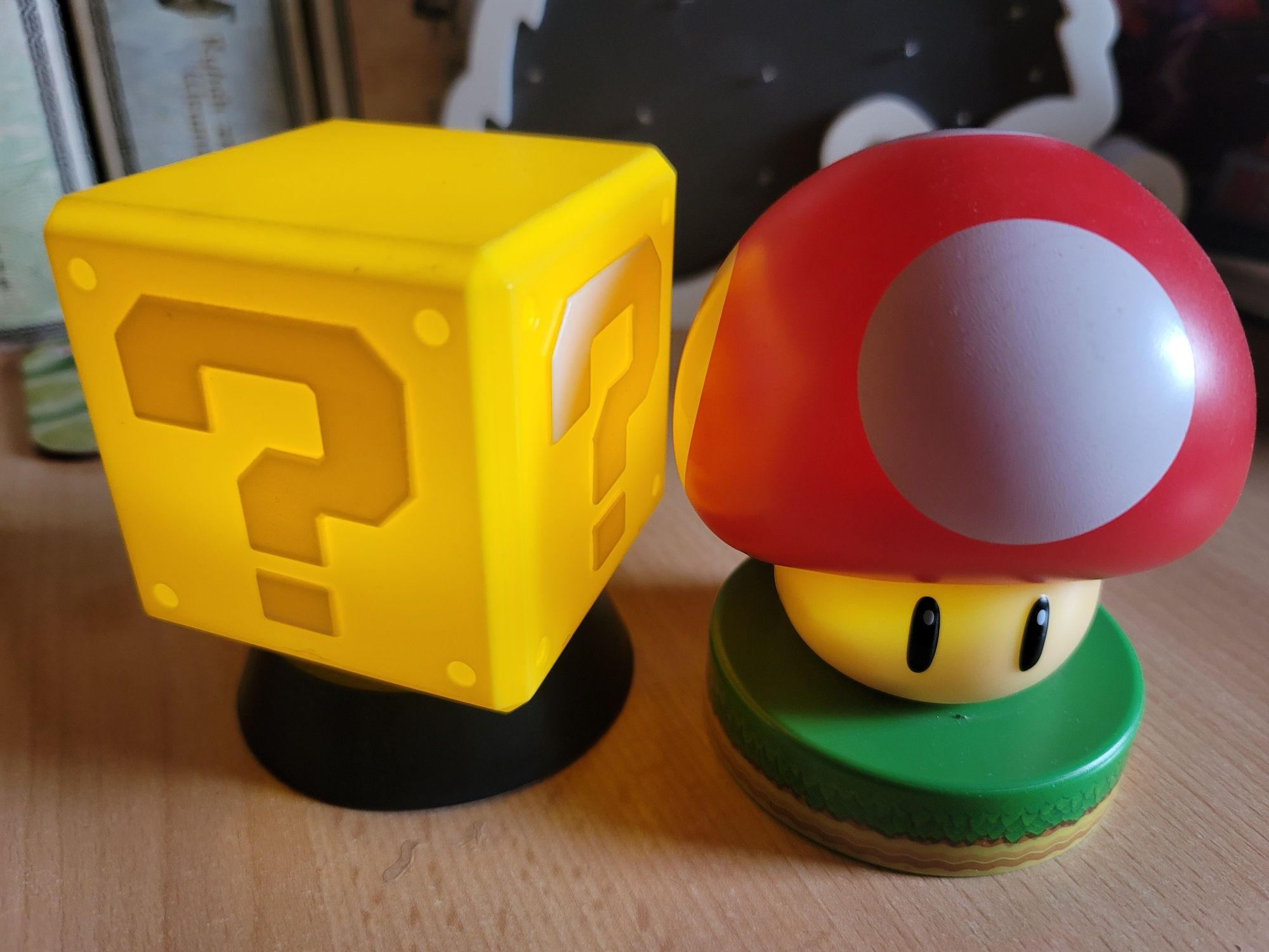 Mario Bros Quest Block i Mario Bros Mushroom lampki oryginalne