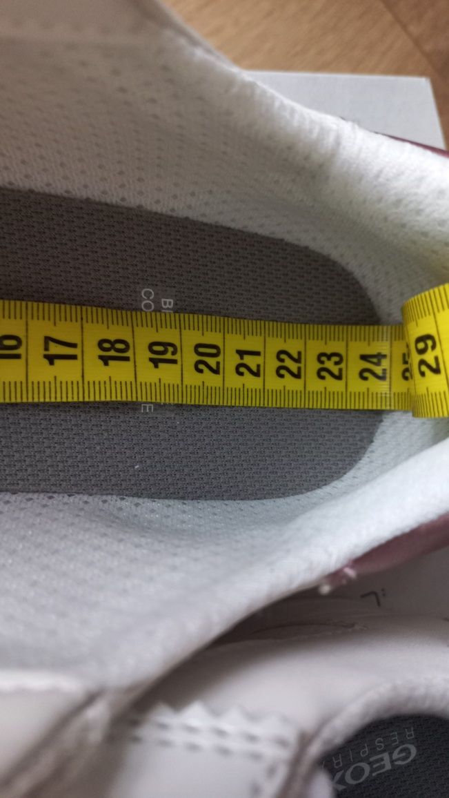Nowe Geox Sneakersy r.37 niskie