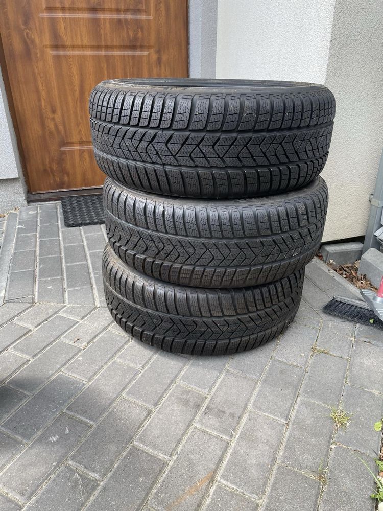 Opony zimowe nieuzywane 225/45 r18