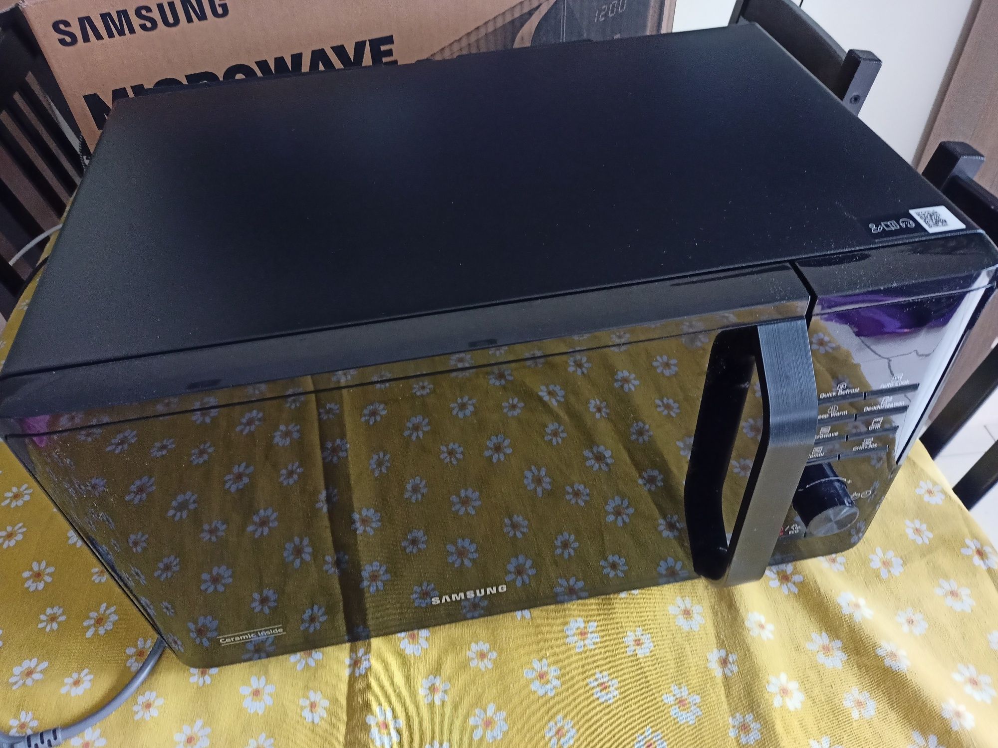 Kuchenka mikrofalowa SAMSUNG MG23K3515AK/EO z grillem 23l mikrofalówka