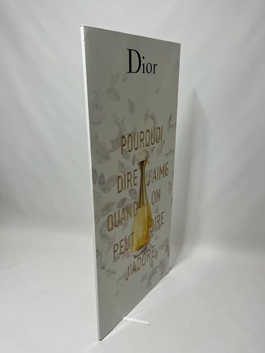 Grande mostruário dos perfumes Dior