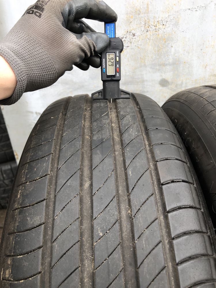 Шини літо 215/65 R17 99V Michelin Primacy 4