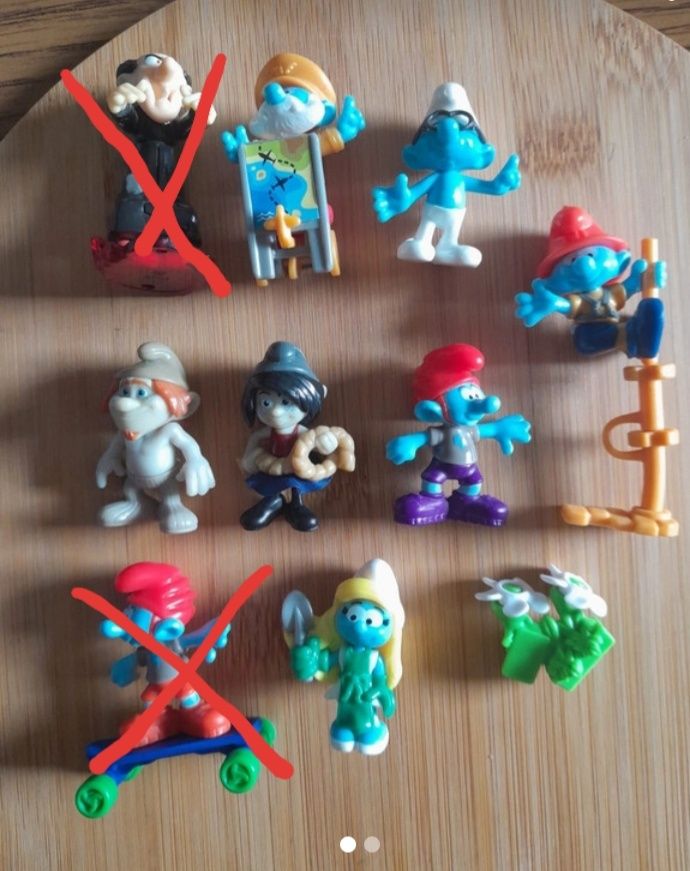 Smerfy z Kinder surprise jajko niespodzianka