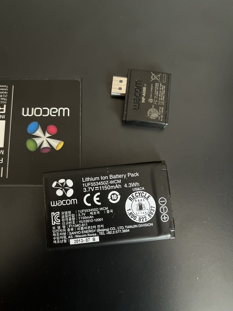 Графічний планшет Wacom Intous Pro Medium PTH-651S Special edition