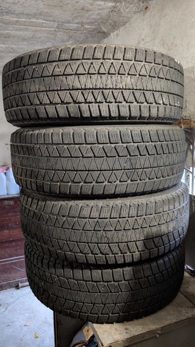 Bridgestone Blizzak DM-V3  225/65/R17 зима, відмінний стан