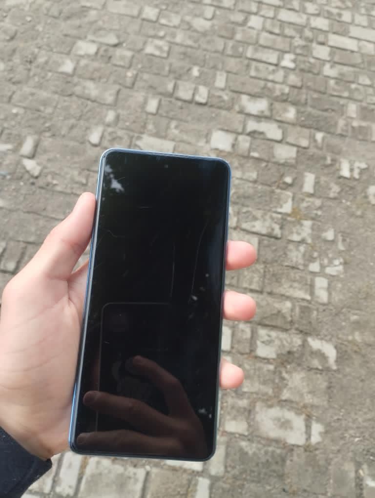 Телефон infinix hot 40 256/16
