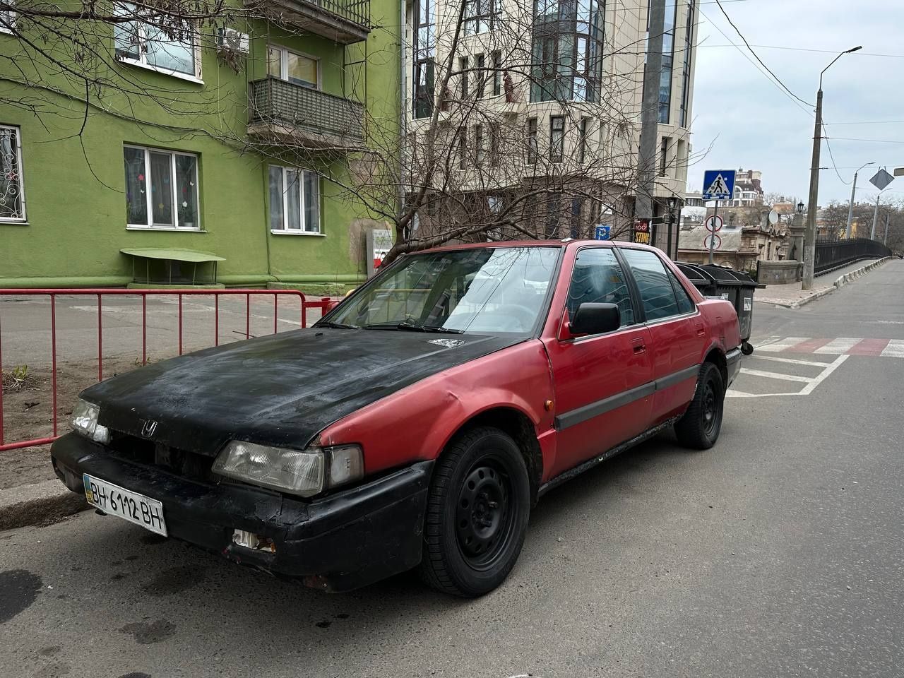 Продам машину Honda на ходу! Возможен обмен.