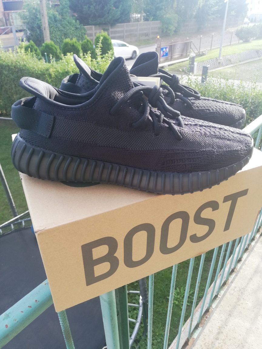 Adidas Yeezy 350 V2 Onyx rozmiar 42