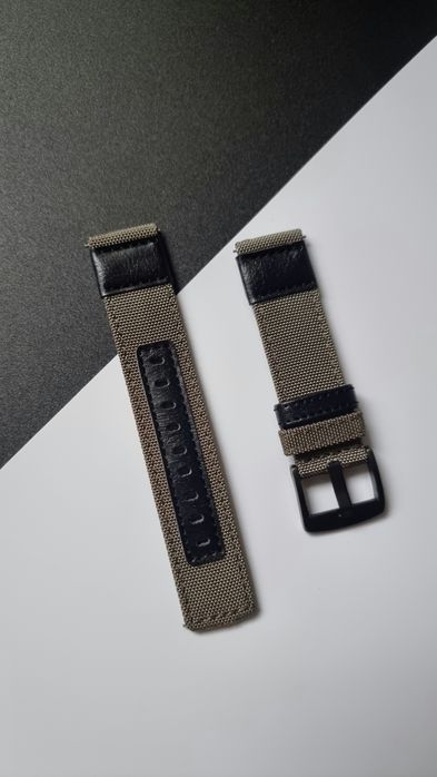 Pasek nylonowy 22 mm - zielony z czarną
klamrą