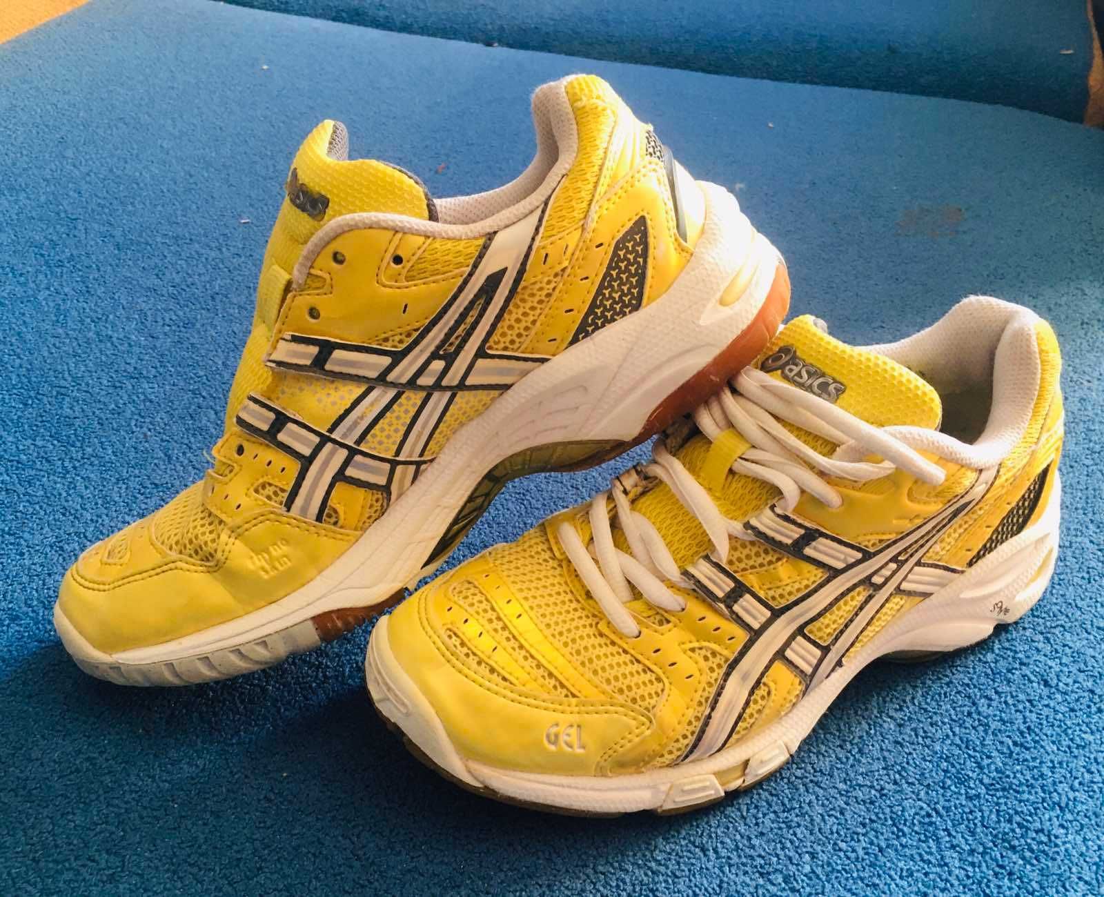 Asics волейбольние професиональние