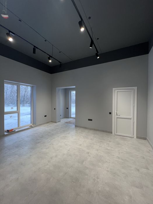 Оренда фасадного приміщення з ремонтом в новобудові ЖК Династія