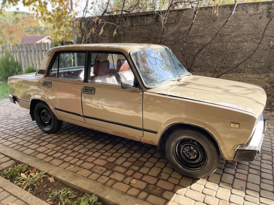 Продам ваз 2105 1985рік