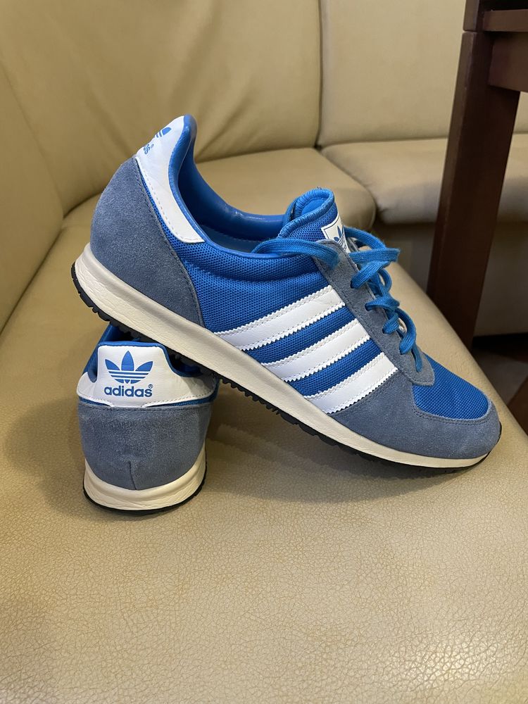 Кросівки Adidas 42 р.