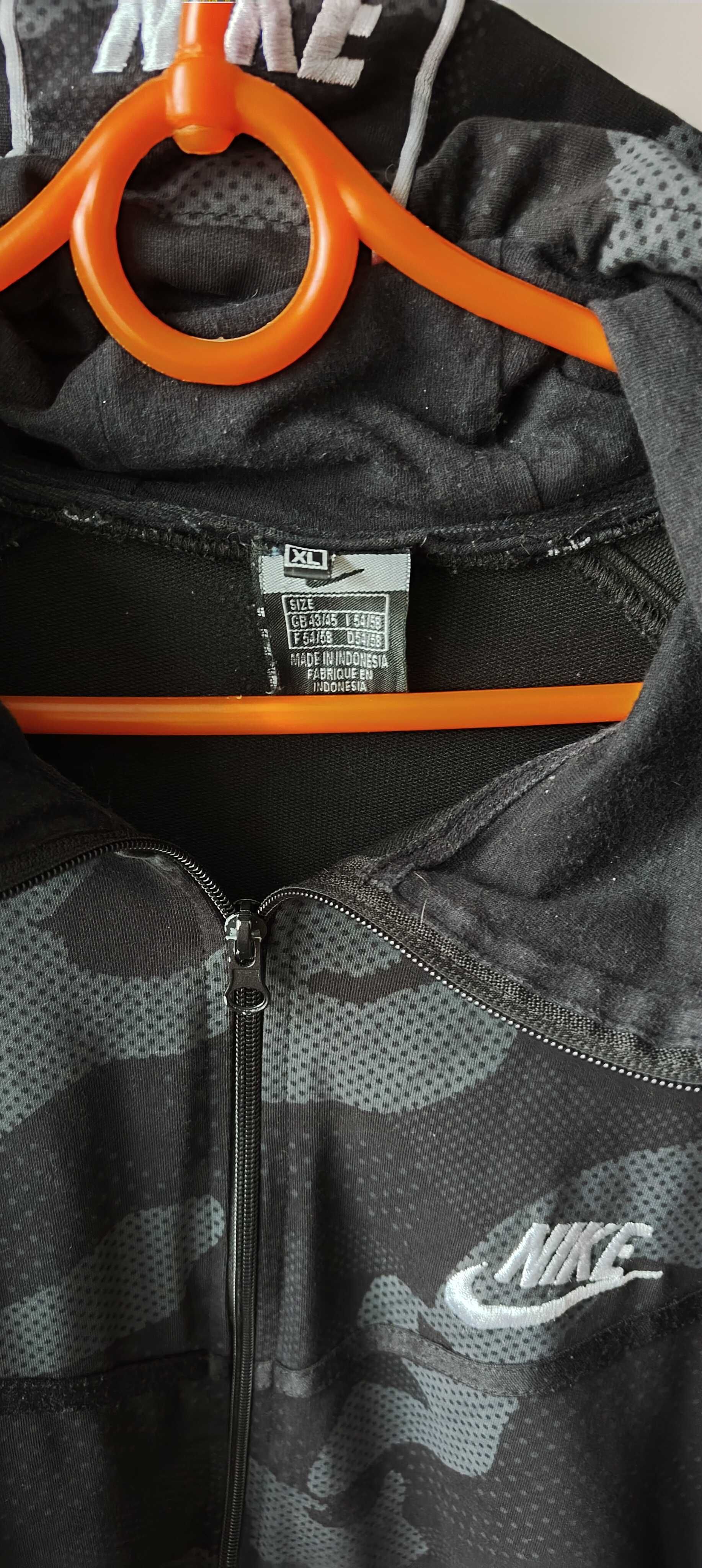 Nike bluza z kapturem oryginalna.