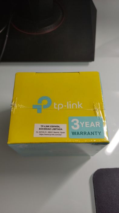 TP-Link Ethernet Hub - Sealed64298371024259124
