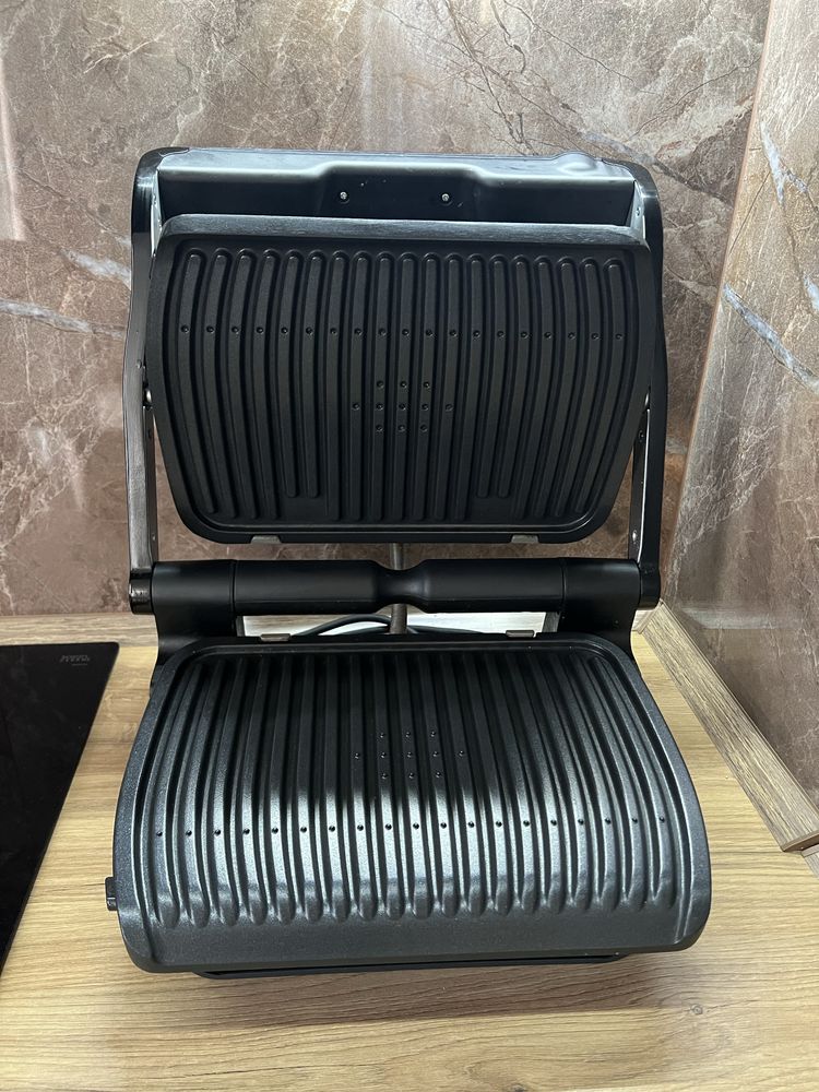 Гриль Tefal OPTIGRILL+ GC714834