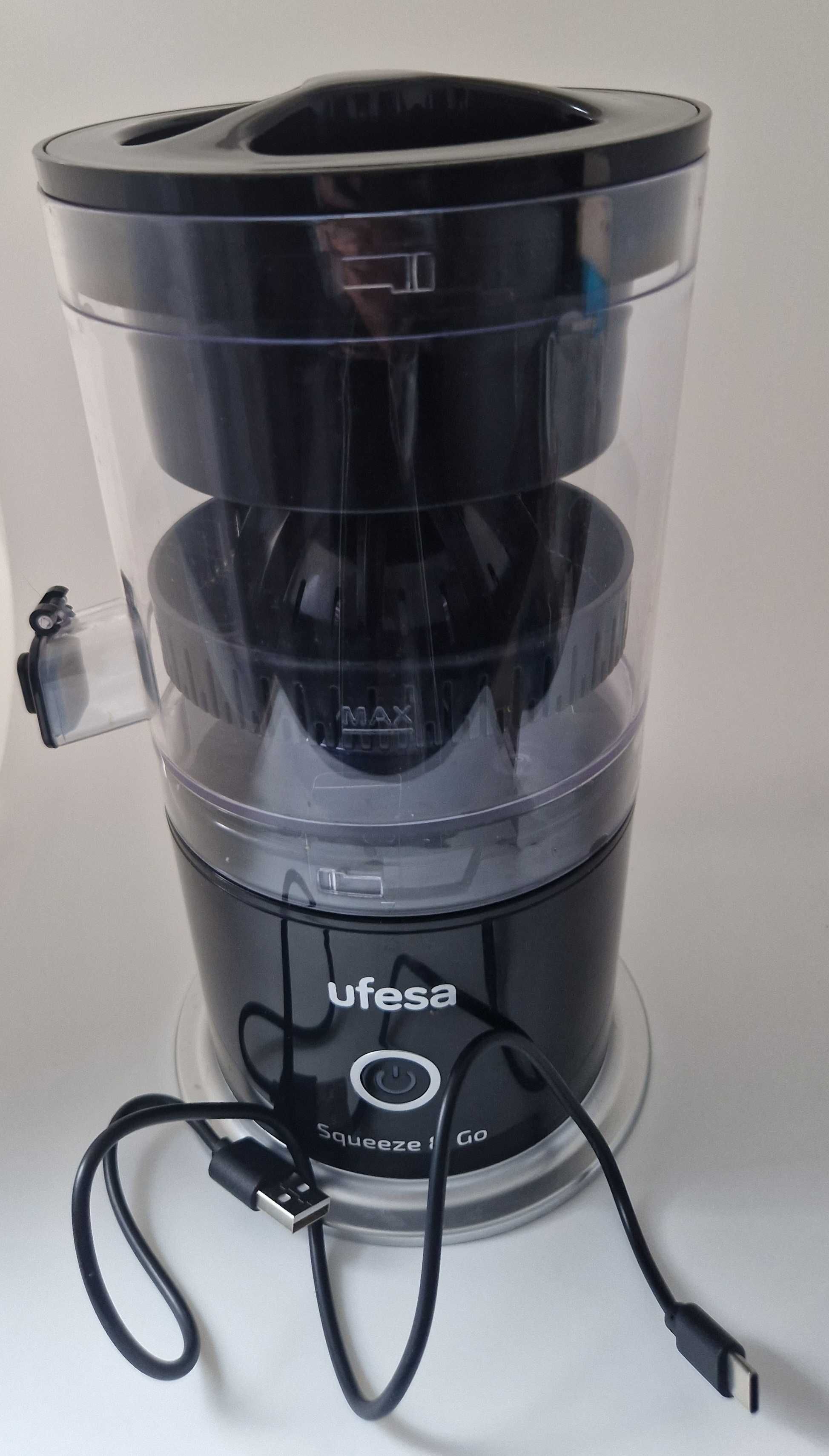 Wyciskarka do cytrusów Ufesa Squeeze & Go czarny 45 W